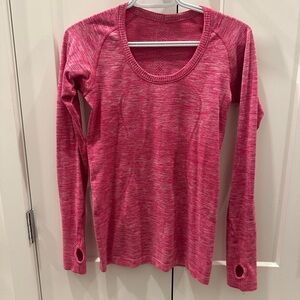 Pink lululemon swiftly tech longsleeve size 6